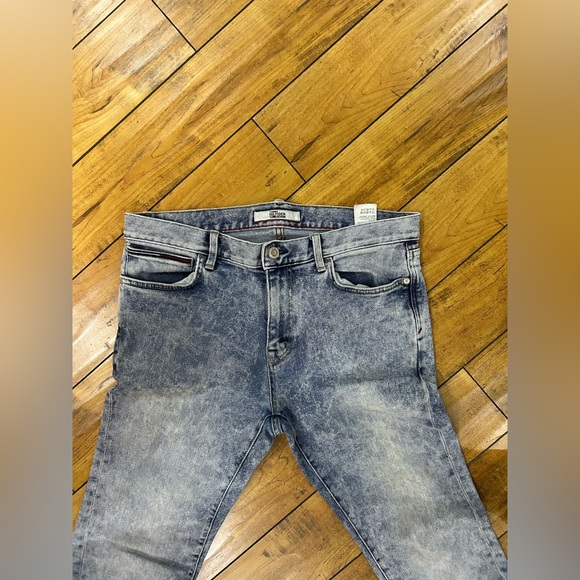 Tommy Hilfiger Men’s Blue Jeans - Picture 3 of 3